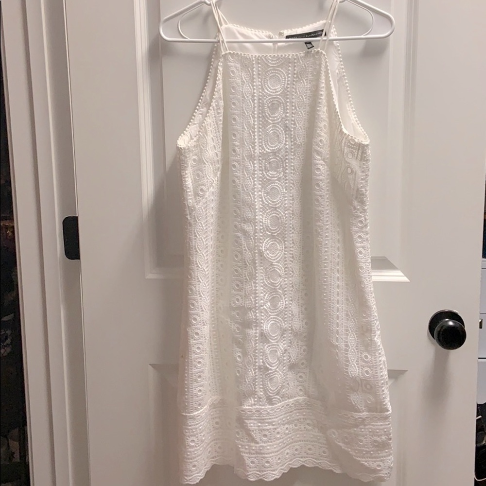 Beautiful White House Black Market dress